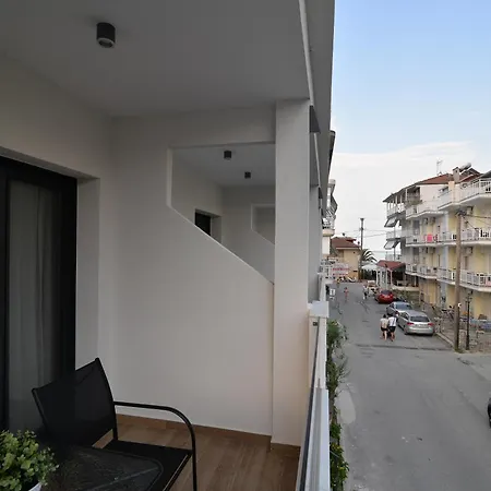 Elia Apartman *