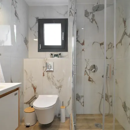 Elia Apartman