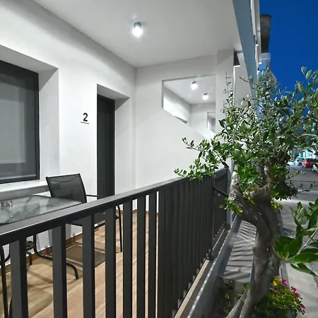 Elia Apartman Leptokariá
