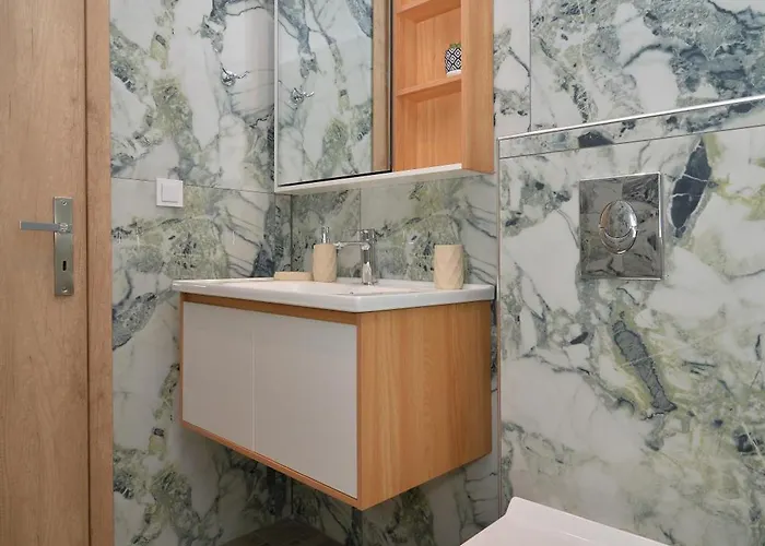 Elia Apartament *
