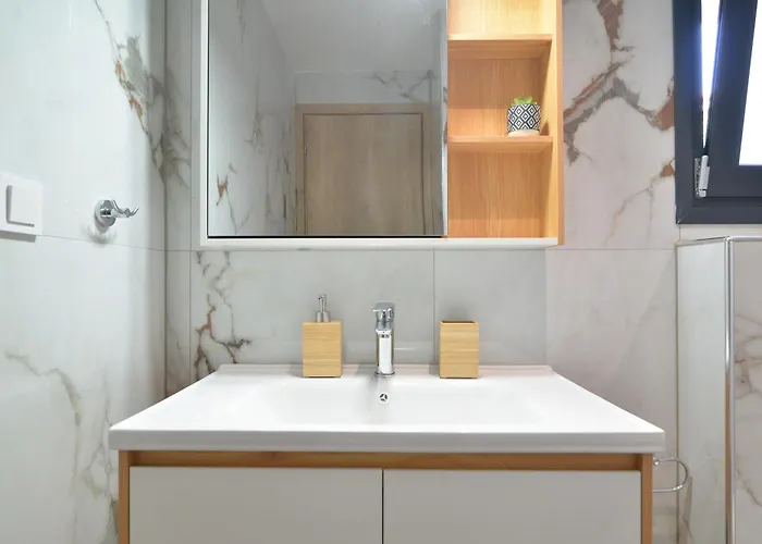 Elia Apartament *